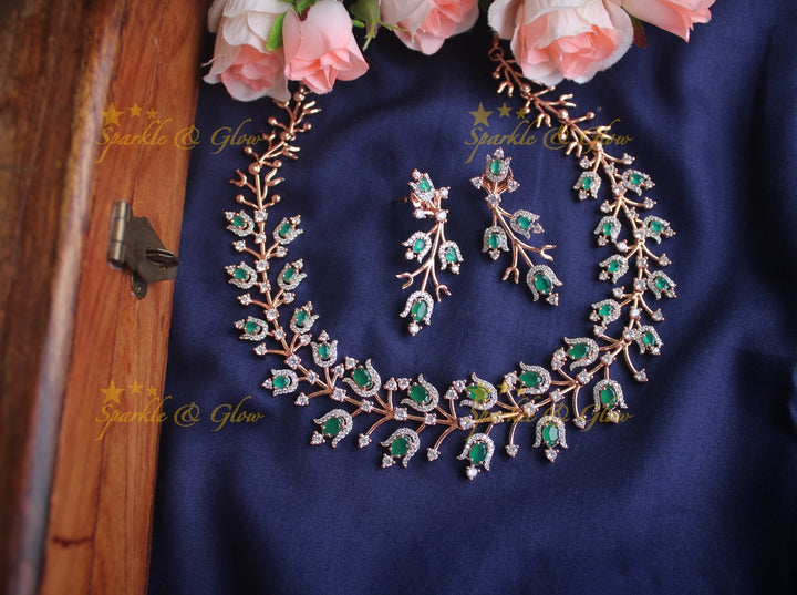 Rose gold Ad stones statement necklace - White