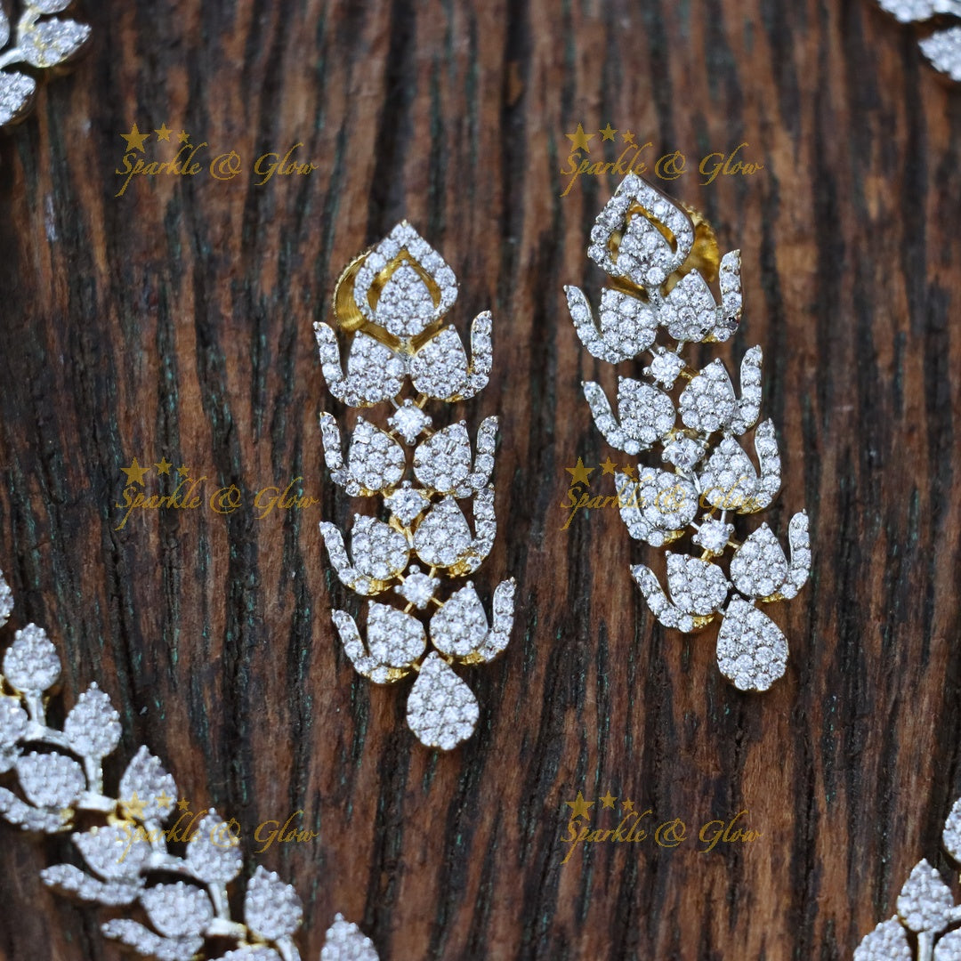 Sparkle & Shine: Elegant American Diamond Necklace Set