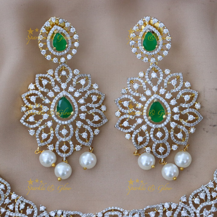Exquisite Short American Diamond Necklace for Brides