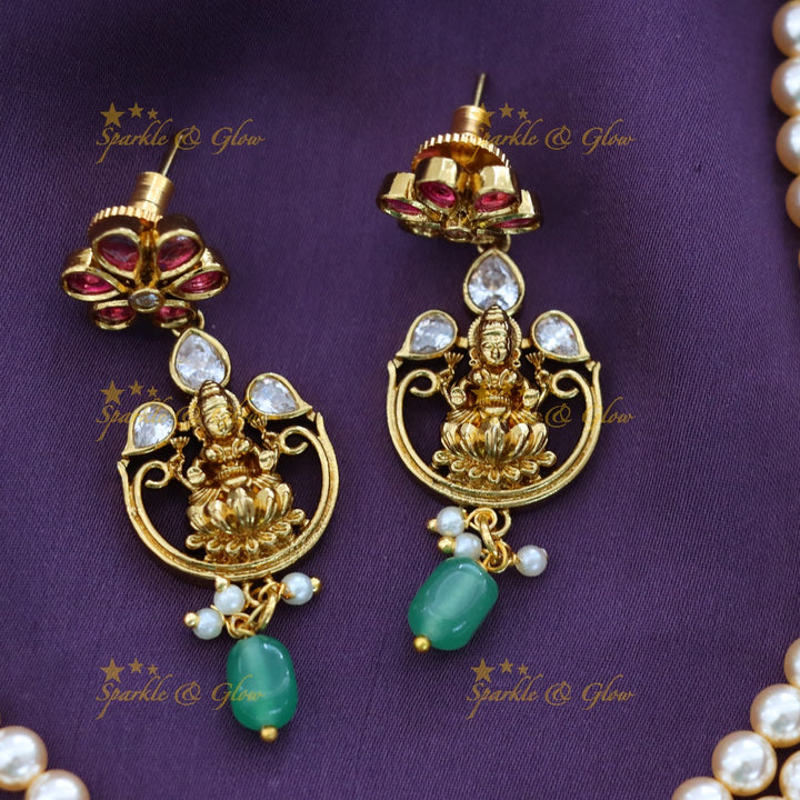 Exquisite Pearl and Gold Temple Choker Necklace Set