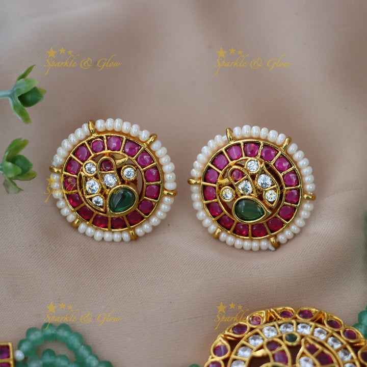 Elegant Pearl & Gold Choker Necklace for Weddings