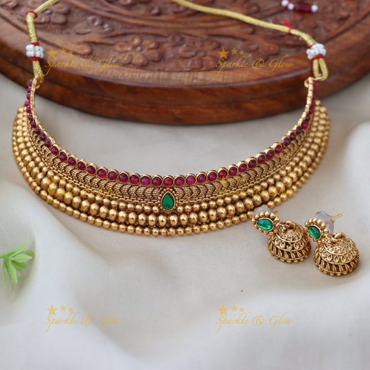 Exquisite Gold Choker Necklace Set for Weddings & Festivities
