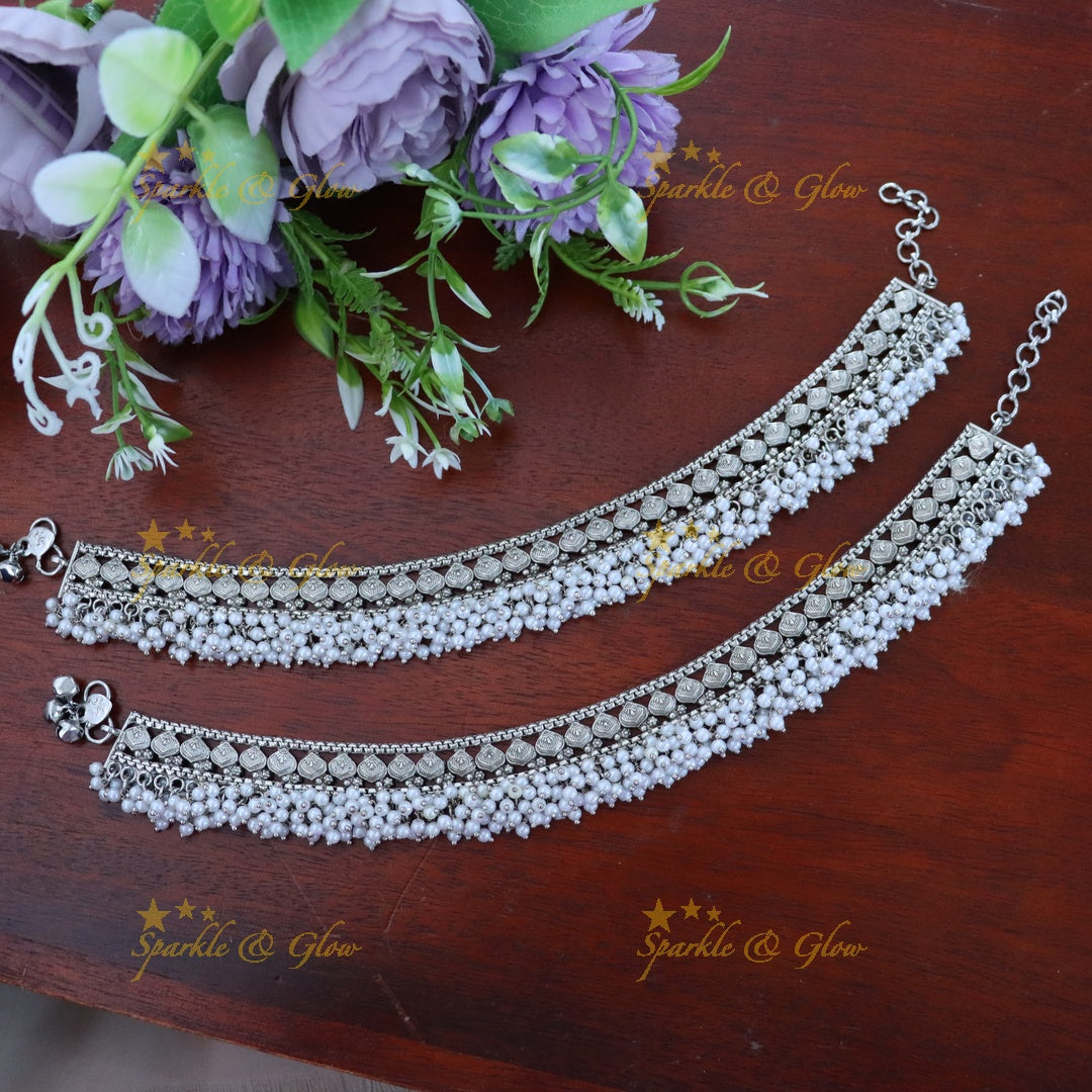 Elegant Silver Anklet for Celebrations