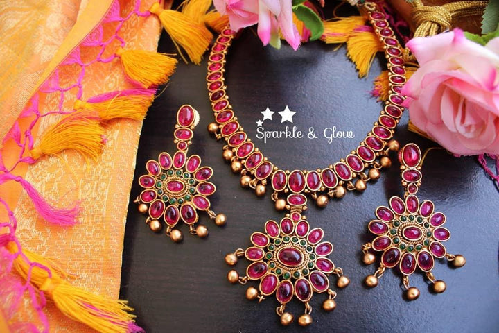 Kemp oval shapped stones adigai necklace - Green - Sparkle and Glow
