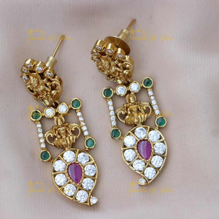 Exquisite Jadau Gold Necklace Set for Weddings