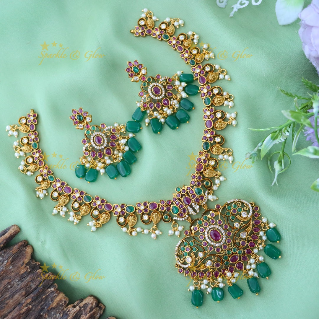 Exquisite Jadau Gold Necklace Set | Sparkle & Glow
