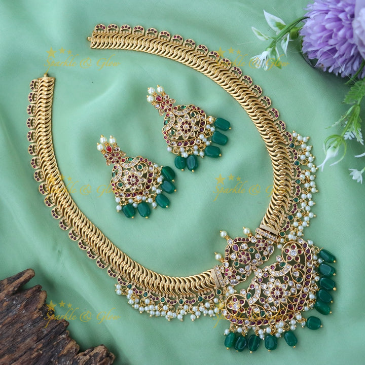 Exquisite Gold Jadau Necklace Set for Festive Bliss