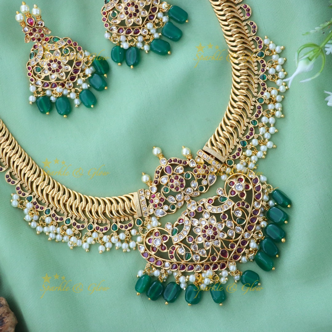 Exquisite Gold Jadau Necklace Set for Festive Bliss
