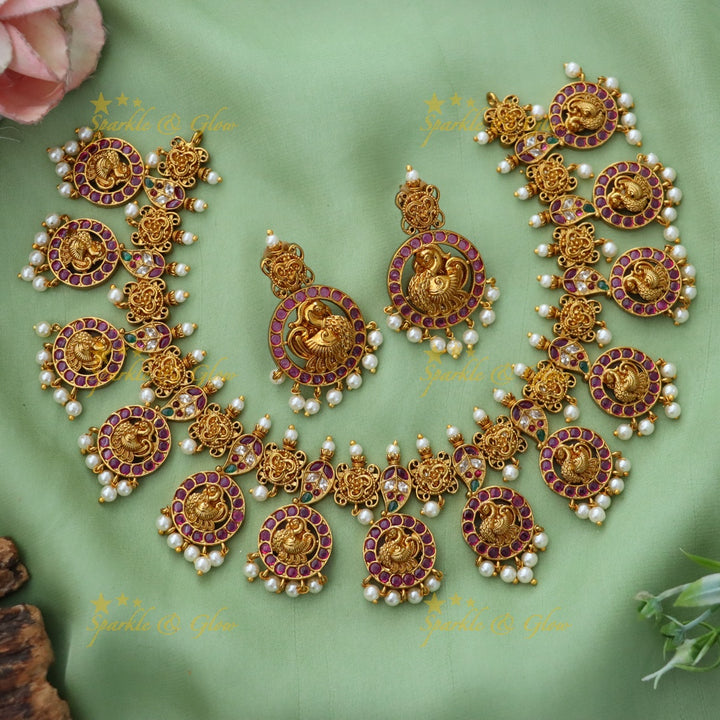 Exquisite Jadau Gold Necklace Set for Weddings