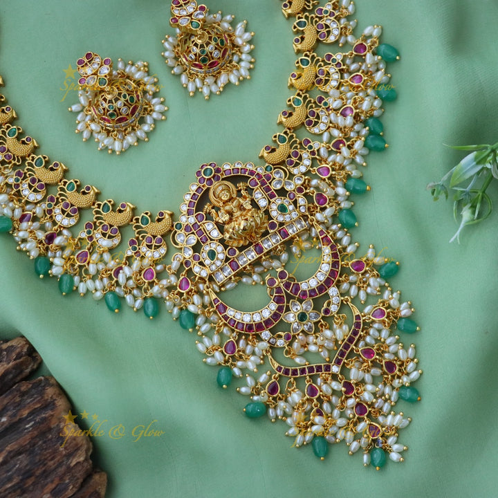 Elegant Gold Jadau Necklace Set for Weddings