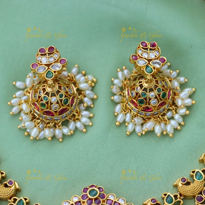 Elegant Gold Jadau Necklace Set for Weddings