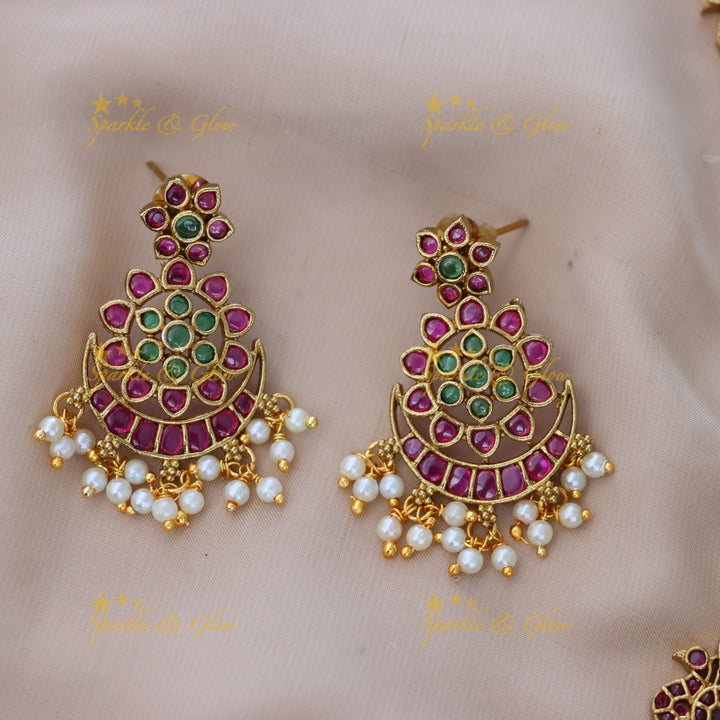 Exquisite Gold Jadau Bridal Necklace Set - Festive Collection