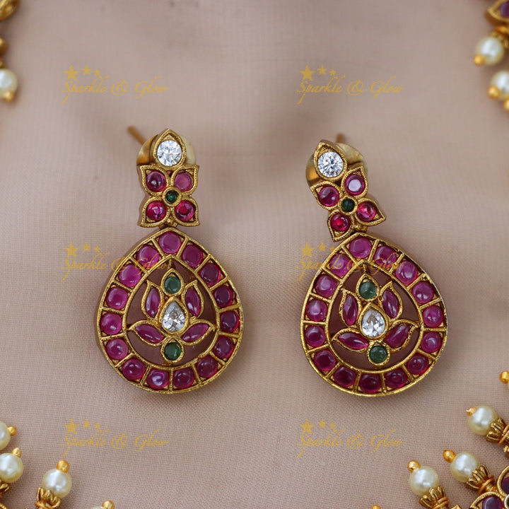 Exquisite Jadau Necklace Set for Glamorous Occasions