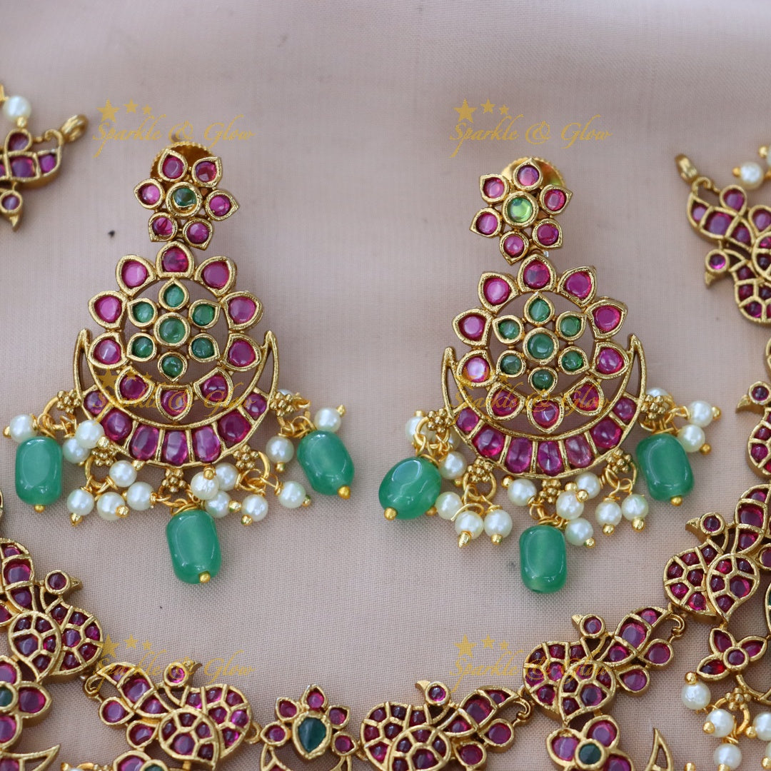 Exquisite Jadau Short Necklace for Festive Elegance