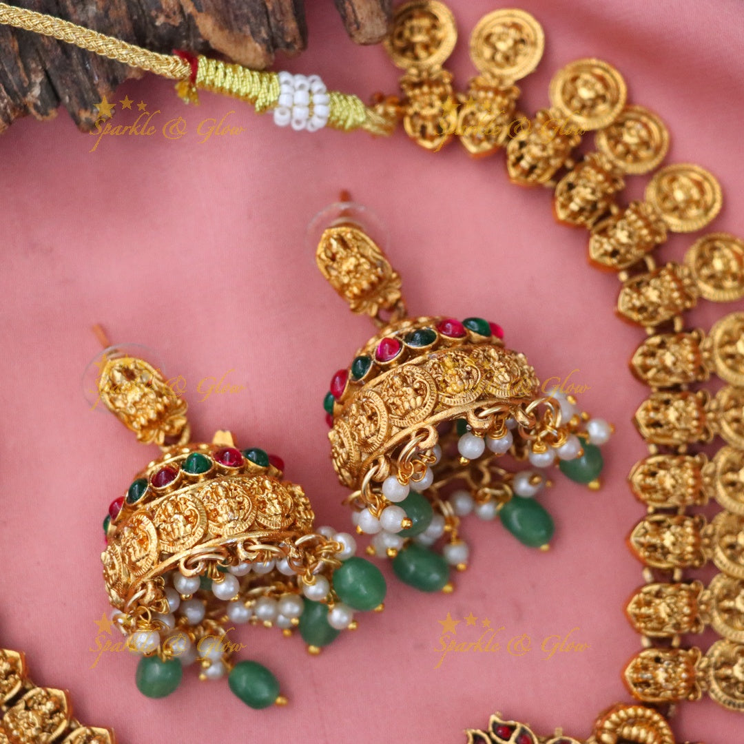 Regal budgeted Gold Necklace Set for Weddings