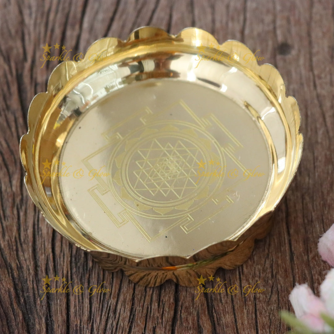Elegant Gold-Toned Alloy Wedding Plate for Festive Gifting