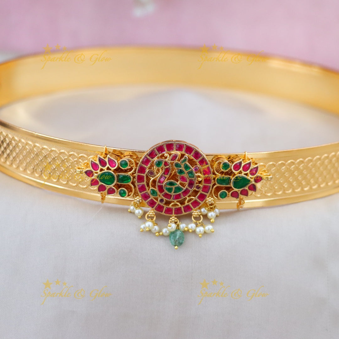 Elegant Gold Kundan Hip Belt for Festive Occasions