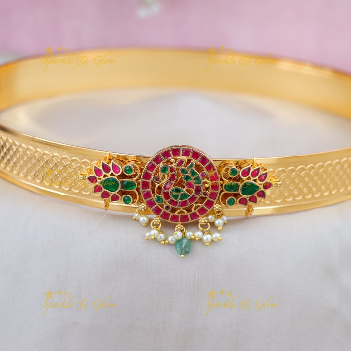 Elegant Gold Kundan Hip Belt for Festive Occasions