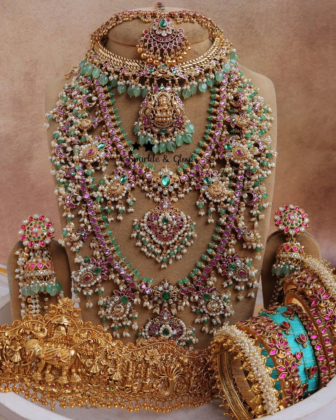 Exquisite Jadau Kundan Bridal Jewellery Set Online