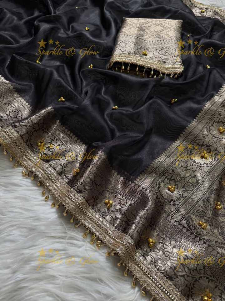 Exquisite Banarasi Tissue Saree with Zari Elegance