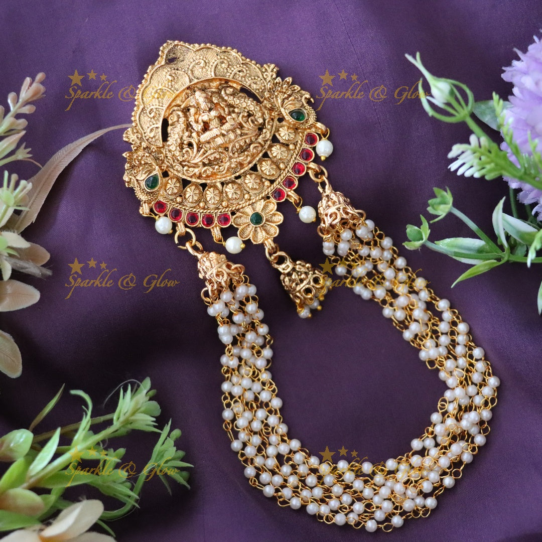 Exquisite Temple Hairpin with Gold Finish for Weddings