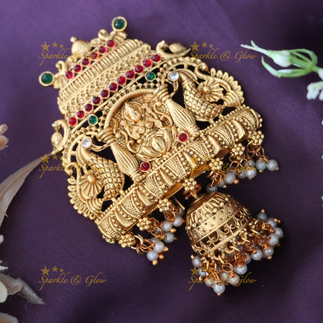 Exquisite Temple Hair Accessory - Festive Elegance