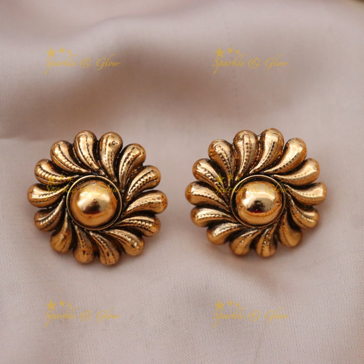 Exquisite Festive Gold Short Necklace Set
