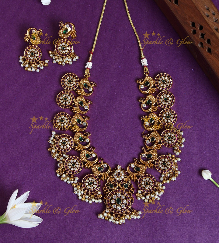 Antique kemp elegant peacock carved short necklace