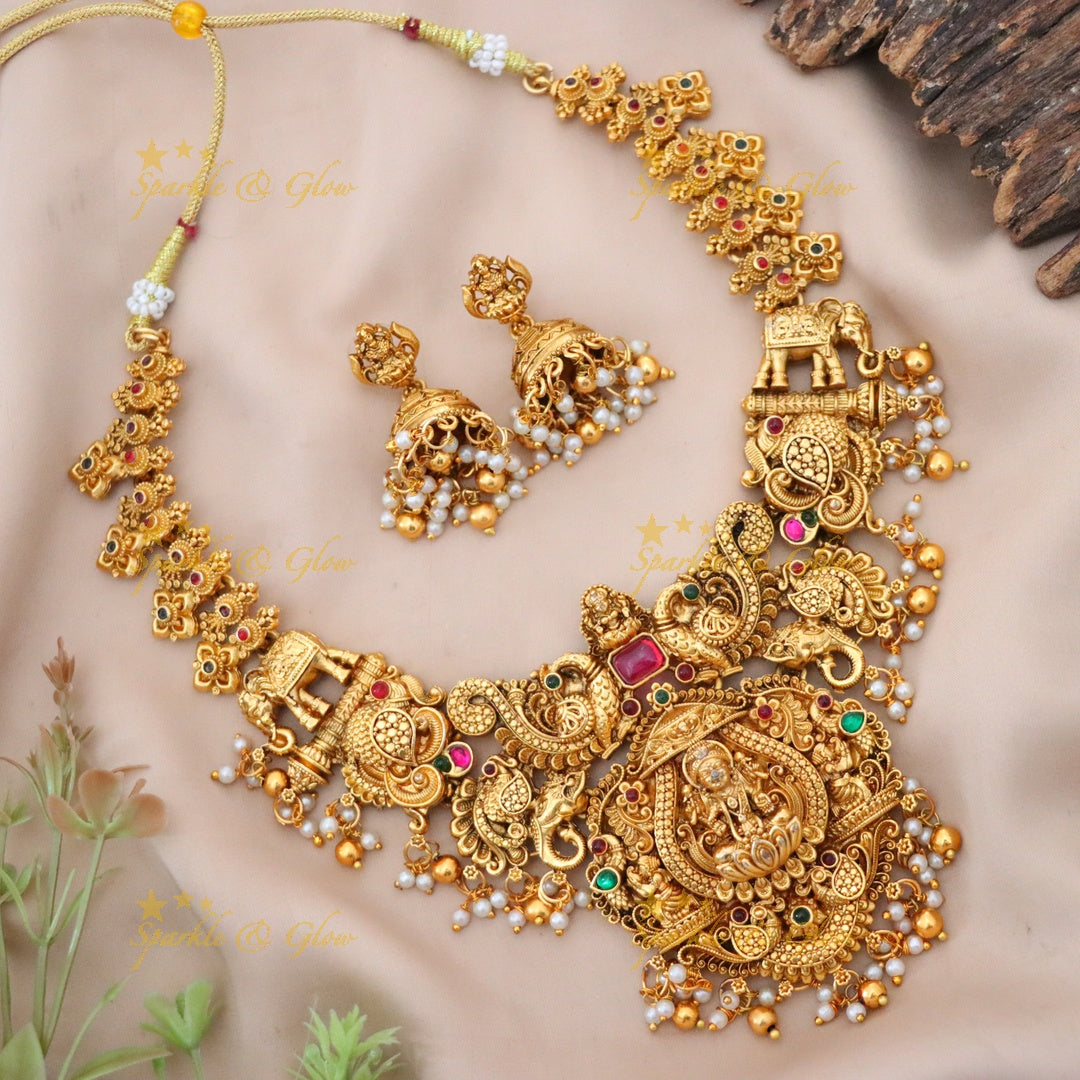 Exquisite Gold Temple Necklace for Festive Weddings
