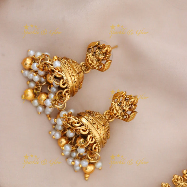 Exquisite Gold Temple Necklace for Festive Weddings