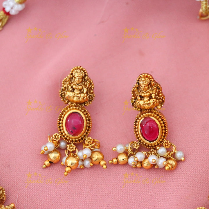Gold Temple Necklace: Elegance for Festive Occasions