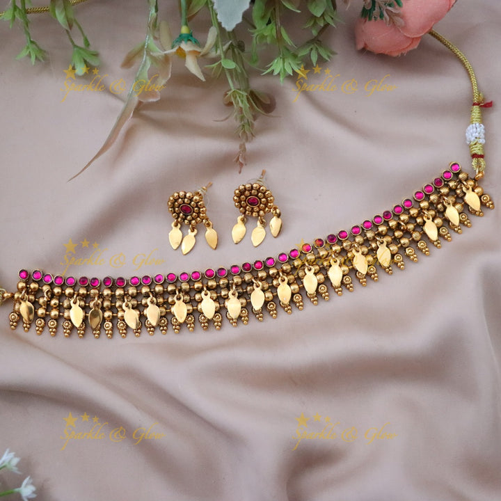 Exquisite Gold Choker Necklace for Weddings & Festivals