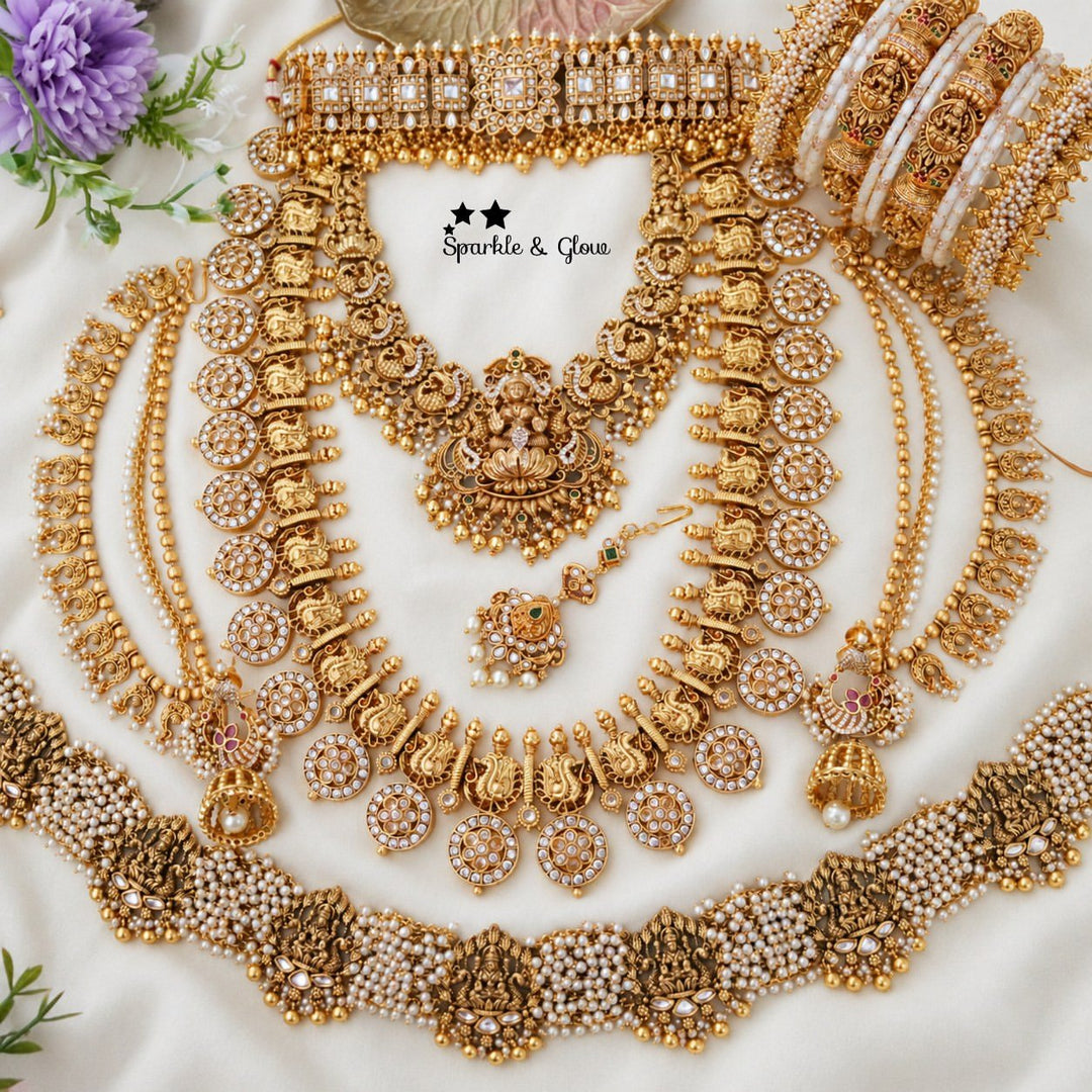 Beautiful Kundan Bottu design Bridal Set