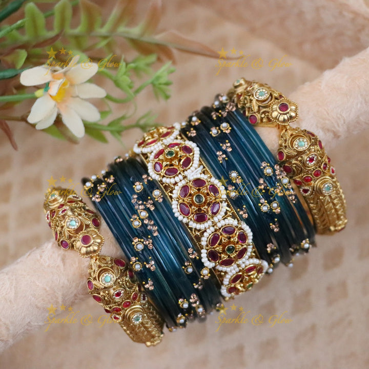 Beautiful Kundan Floral carved Bridal Bnagles Set