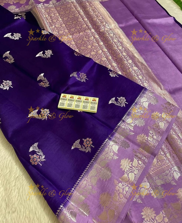 Stunning Banarasi Saree with Zari Border for Weddings