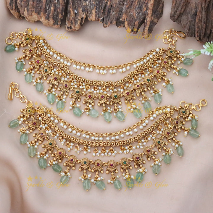 Exquisite Gold-Pearl Mattal for Festive Elegance