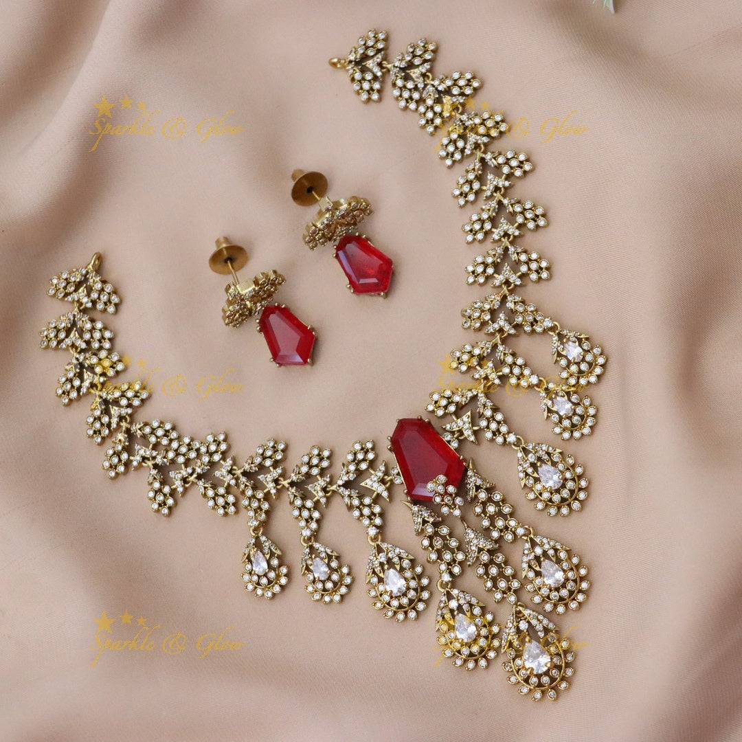 Victorian Gold Necklace for Wedding Celebrations