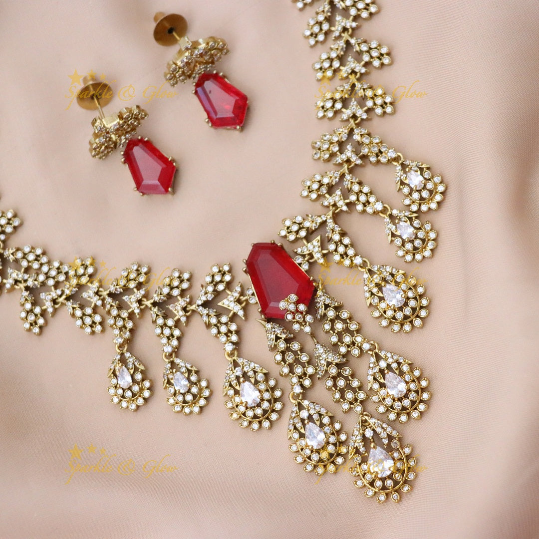 Victorian Gold Necklace for Wedding Celebrations