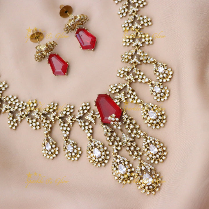 Victorian Gold Necklace for Wedding Celebrations