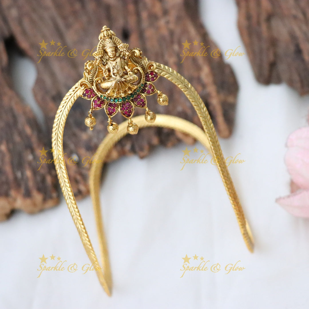 Elegant Gold-Plated Temple Vanki for Festive Occasions