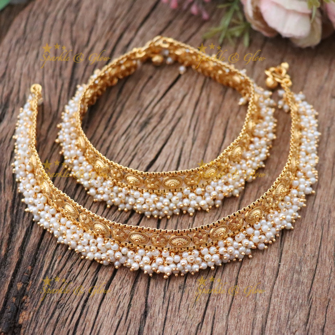 Elegant Gold Imitation Festive Anklet – Add Glam to Your Style