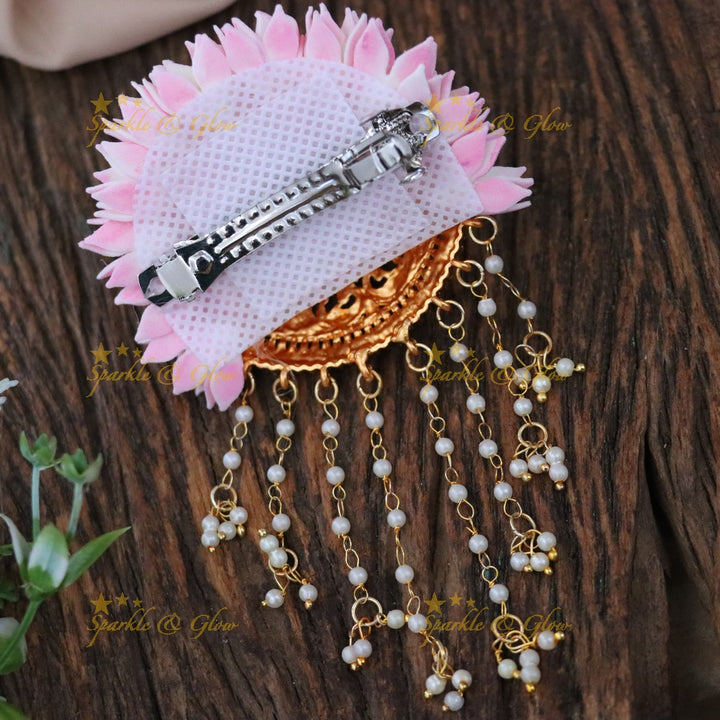 Exquisite Temple Gold Floral Hair Clip for Festive Elegance