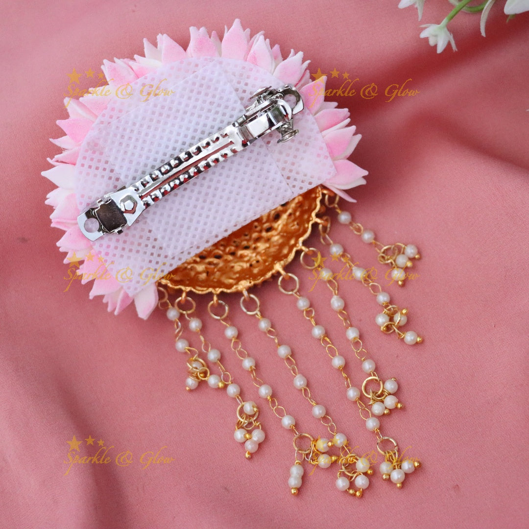 Exquisite Temple Design Gold Hair Clip for Festive Elegance