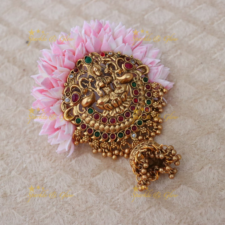 Exquisite Gold Temple Hair Clip for Wedding Elegance