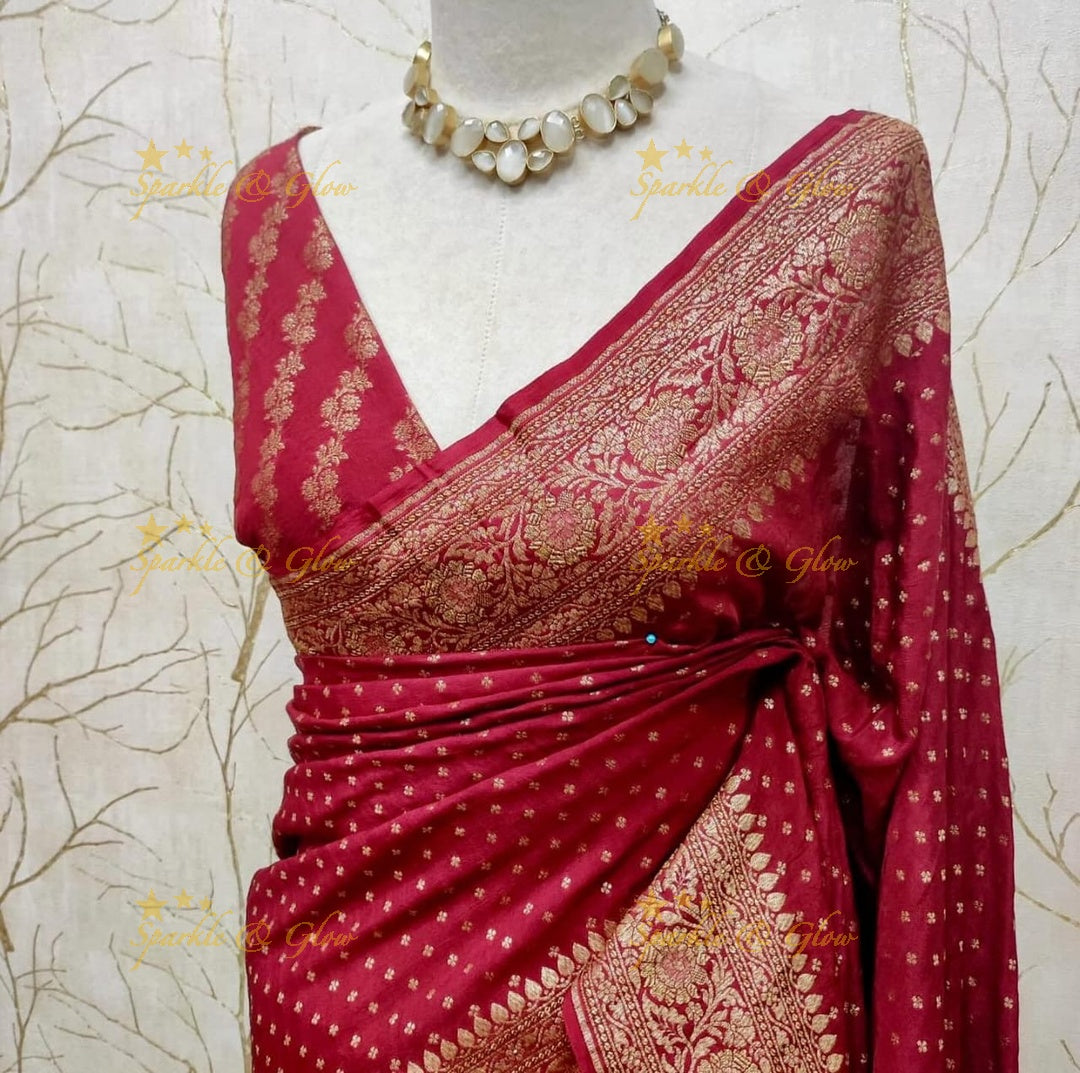 Exquisite Banarasi Saree with Intricate Zari Work