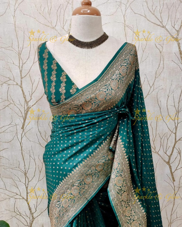 Exquisite Banarasi Saree with Intricate Zari Work