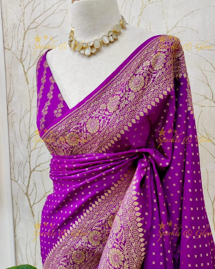 Exquisite Banarasi Saree with Intricate Zari Work