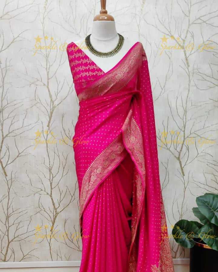 Exquisite Banarasi Saree with Intricate Zari Work