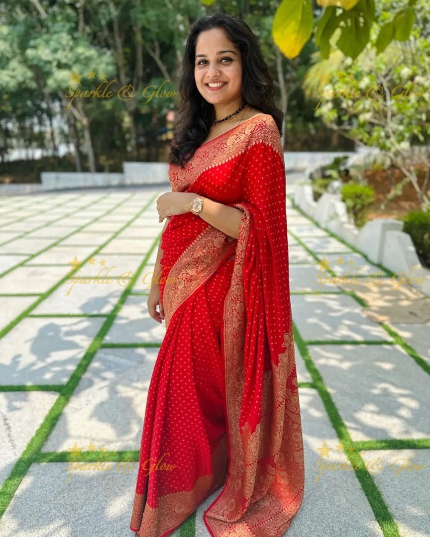 Exquisite Banarasi Saree with Intricate Zari Work