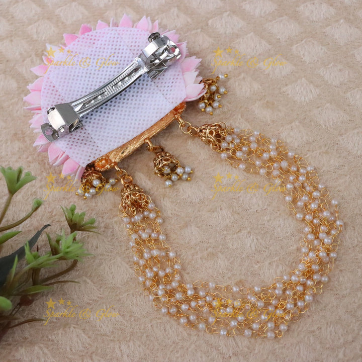 Exquisite Gold-Toned Festive Hair Clip